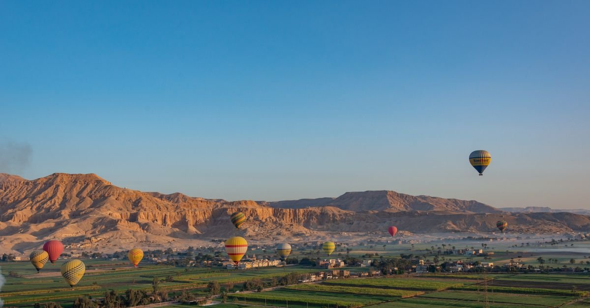 Sunrise Hot Air Balloon Ride over Luxor – photo 2