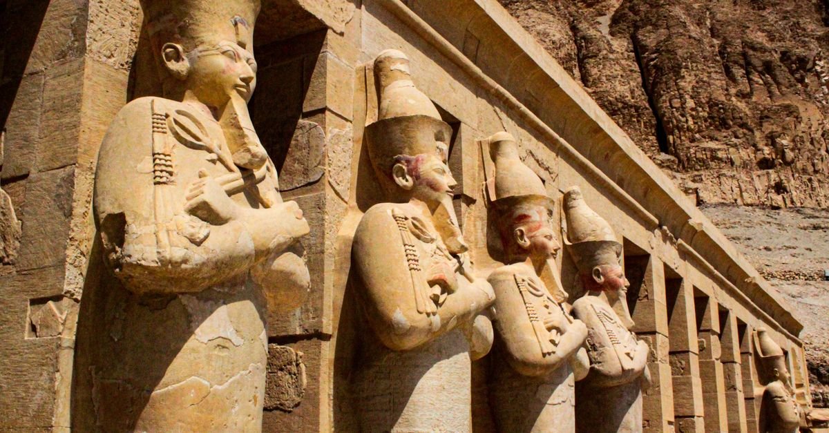 Valley of the Kings, Hatshepsut Temple & Colossi of Memnon Tour – photo 4